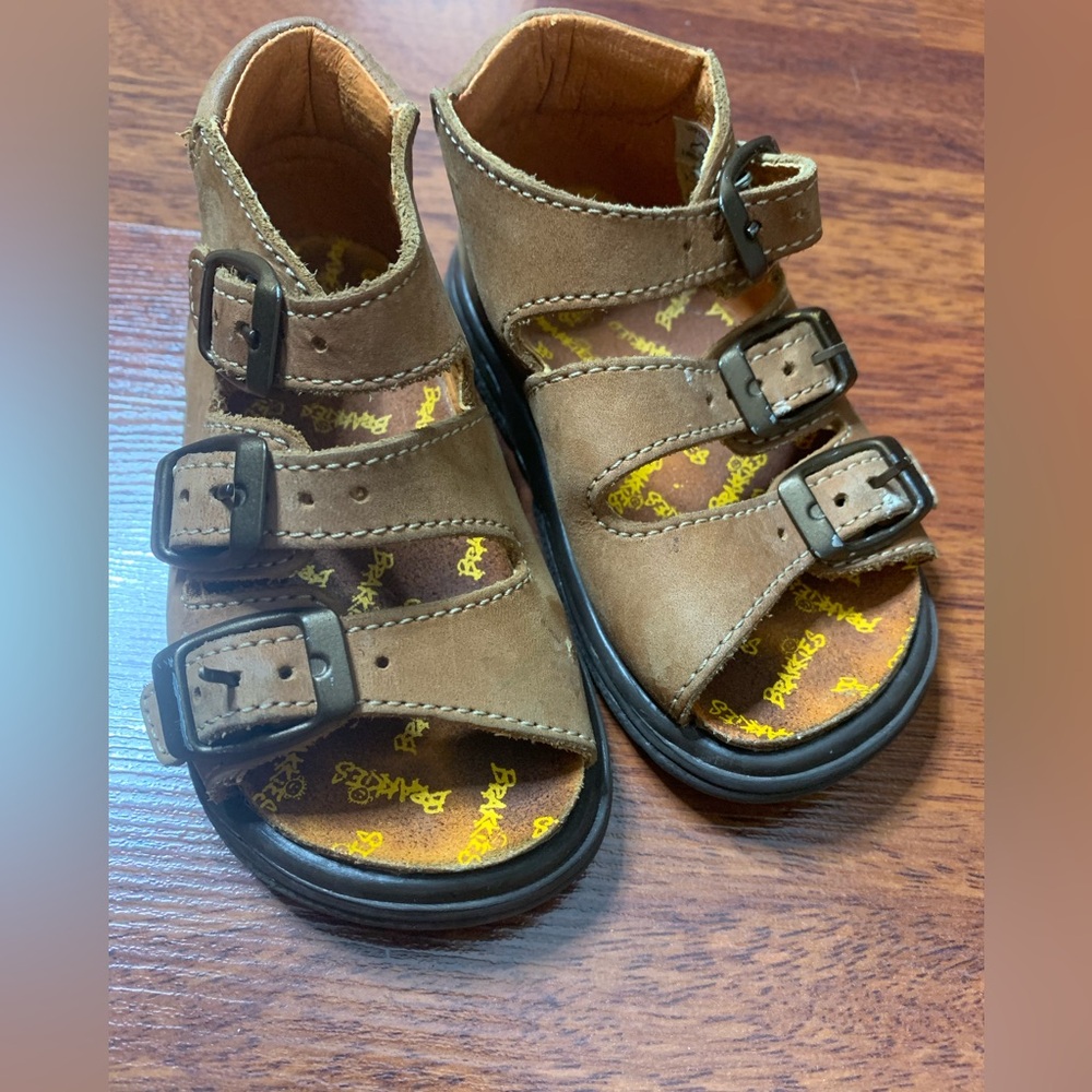 Brakkies Sandals with Buckles